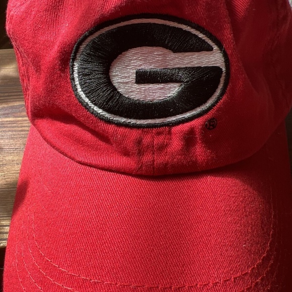 NEW VTG Georgia Bulldogs Red Adjustable Baseball Hat Cap OSFA Signatures Dawgs - Picture 5 of 9